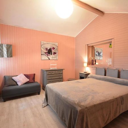 Les Mazets De La Reine Pedauque Villa Paradou Luaran gambar