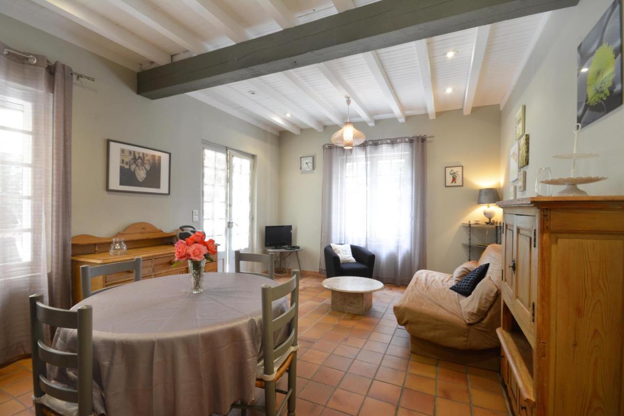 Les Mazets De La Reine Pedauque Villa Paradou Luaran gambar