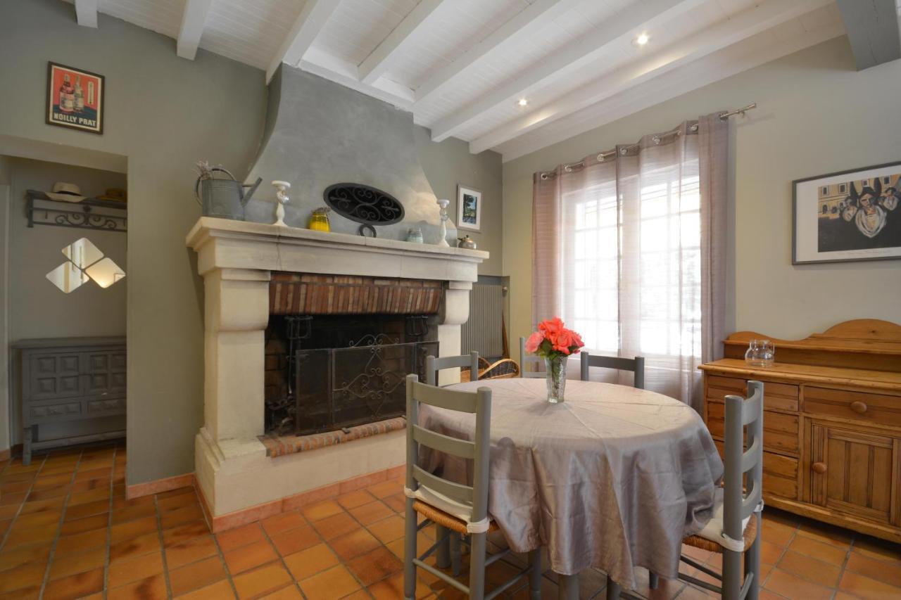 Les Mazets De La Reine Pedauque Villa Paradou Luaran gambar